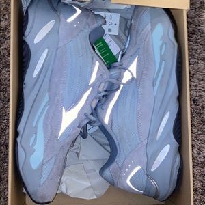 Yeezy 700
